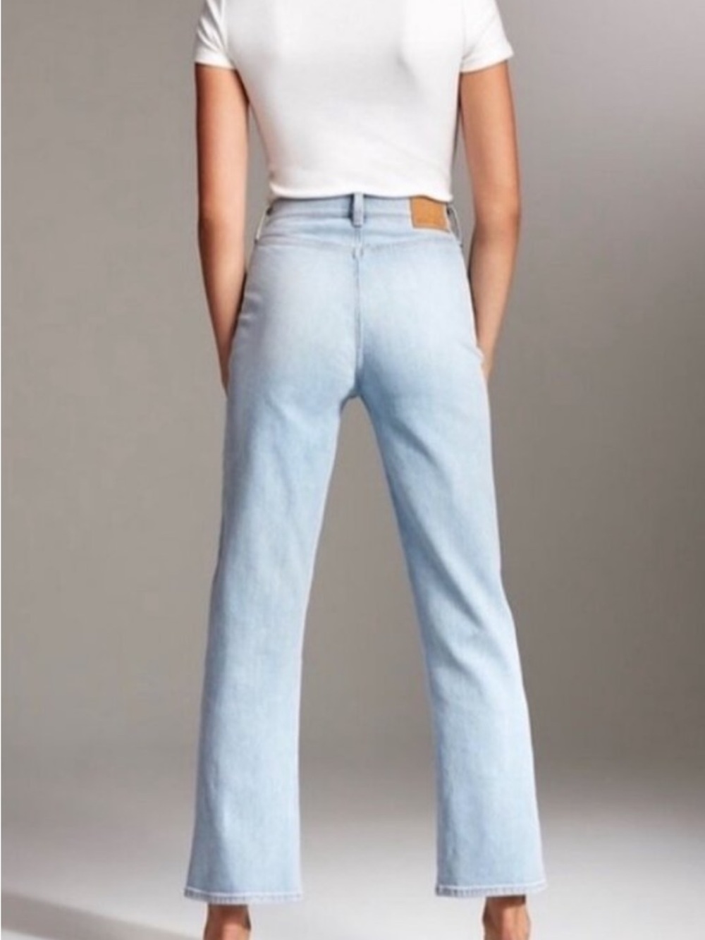 Aritzia 27 Denim Forum 70s Retro Cheeky Straight Denim Jeans - Picture 2 of 13